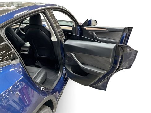 Certified 2023 Tesla Model Y Long Range AWD/4WD image 12