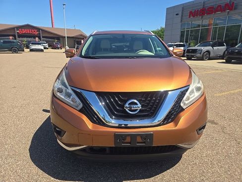 Used 2015 Nissan Murano Platinum w/ Platinum Technology Package AWD/4WD image 2