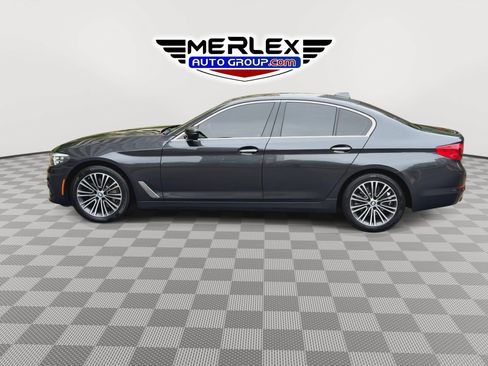 Used 2018 BMW 530i xDrive w/ Premium Package AWD/4WD image 5