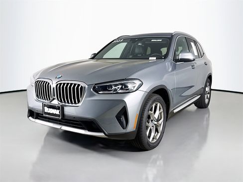 Used 2023 BMW X3 xDrive30i w/ Convenience Package image 3