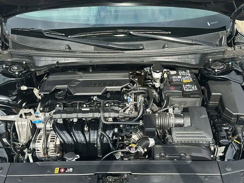 Used 2025 Kia K4 LXS image 3