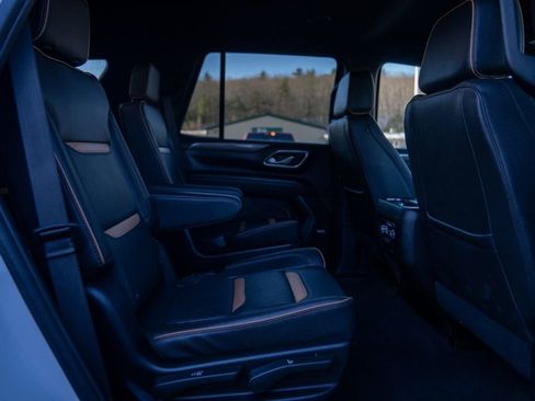 Used 2024 GMC Yukon AT4 w/ Technology Package image 15