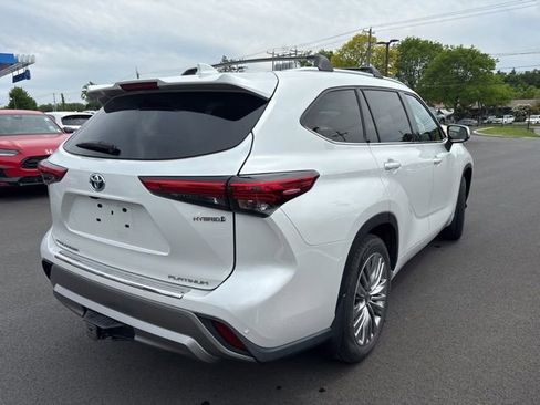 Used 2023 Toyota Highlander Platinum AWD/4WD image 7