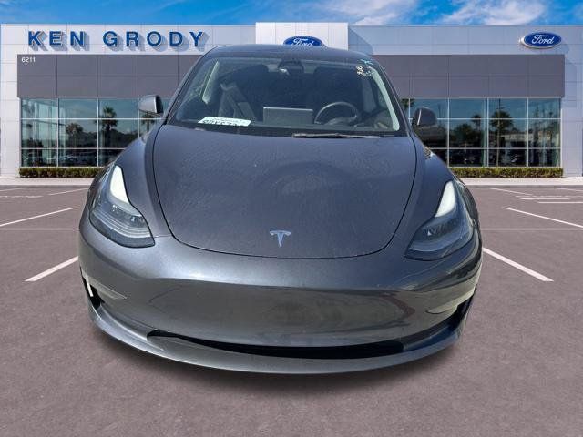 Used 2023 Tesla Model 3 Standard Range RWD image 2