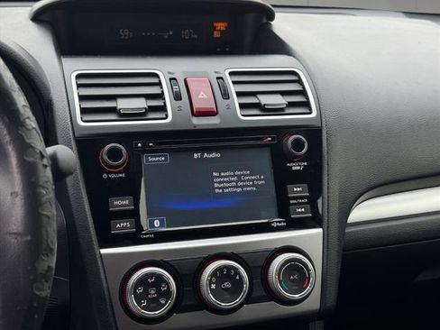 Used 2017 Subaru Crosstrek 2.0i Premium image 16