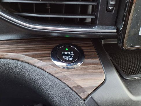 Used 2020 Ford Explorer Limited w/ Class III Trailer Tow Package image 29