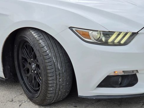 Used 2015 Ford Mustang Premium RWD image 3