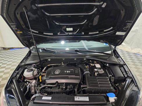 Used 2019 Volkswagen GTI Autobahn image 39