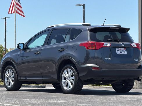 Used 2013 Toyota RAV4 Limited AWD/4WD image 7
