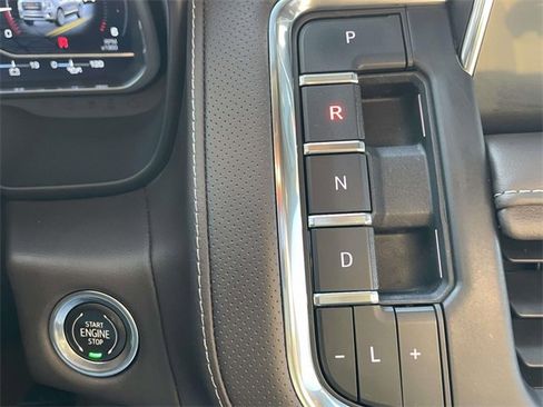 Certified 2023 GMC Yukon XL SLT image 23