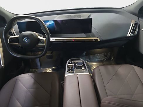 Used 2023 BMW iX xDrive50 w/ Sport Package image 12