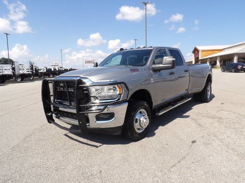 Used 2024 RAM 3500 Tradesman w/ Towing Technology Group AWD/4WD image 61