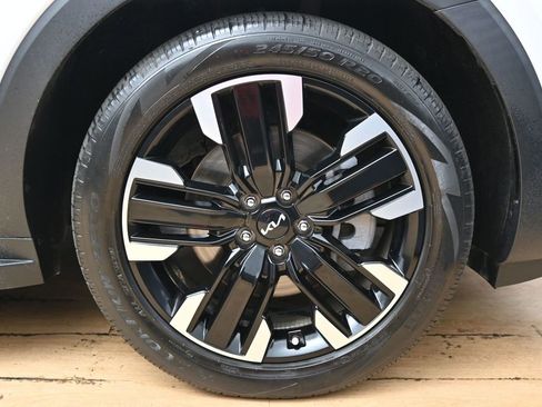 Used 2023 Kia Telluride SX image 15