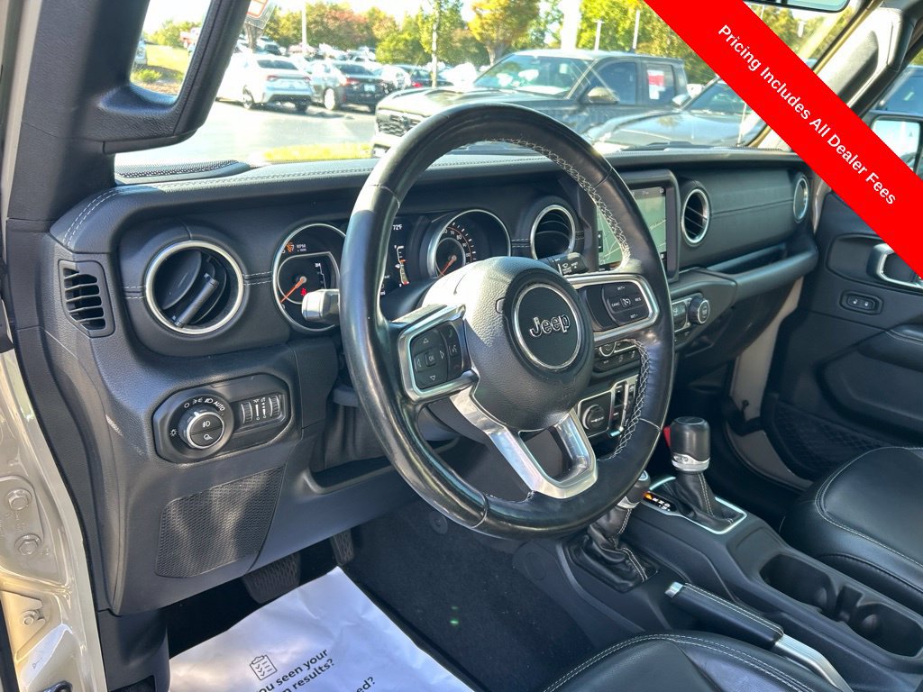 Used 2020 Jeep Gladiator Overland AWD/4WD image 3