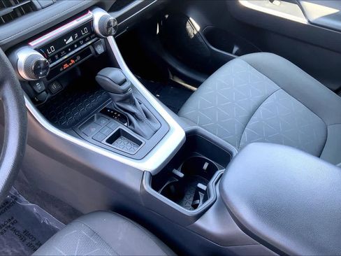 Used 2024 Toyota RAV4 XLE w/ Convenience Package FWD image 17