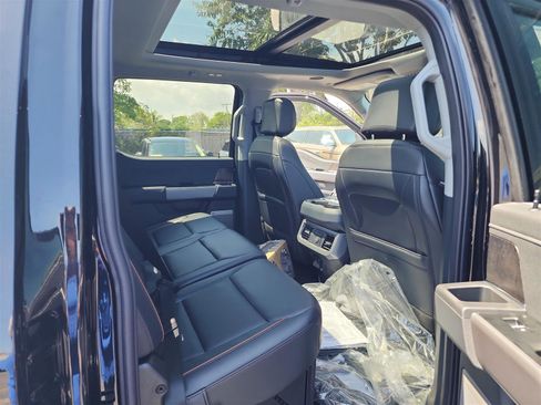 New 2025 Ford F350 Lariat w/ Lariat Ultimate Package image 18