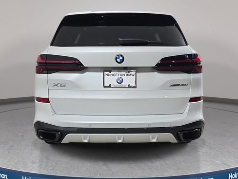 Used 2024 BMW X5 xDrive40i w/ M Sport Package AWD/4WD image 6