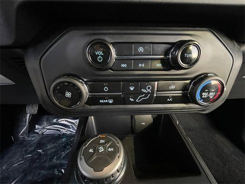 Used 2025 Ford Bronco 2-Door image 22