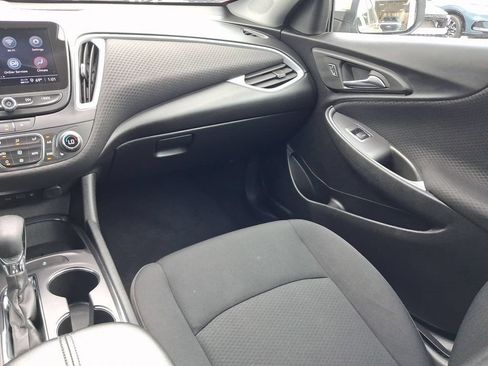 Used 2023 Chevrolet Malibu LT FWD image 21