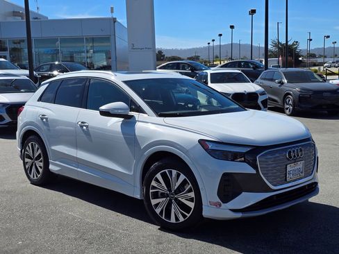 Used 2023 Audi Q4 e-tron Premium Plus w/ Premium Plus image 1