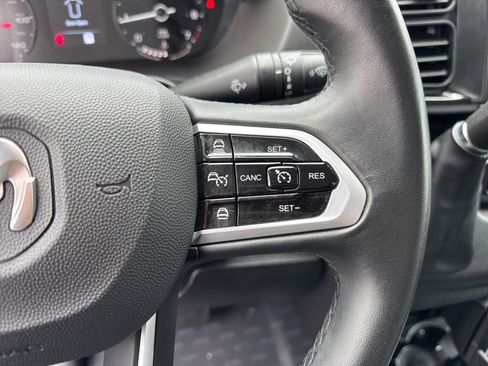 Used 2022 RAM ProMaster 3500 w/ Safety Group image 12