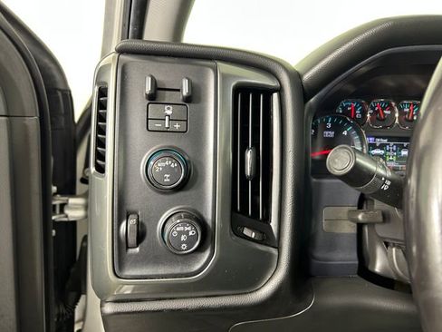 Used 2018 Chevrolet Silverado 1500 LT w/ All Star Edition image 20