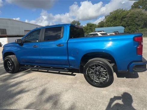 Used 2022 Chevrolet Silverado 1500 Custom w/ LPO, Dark Essentials Package image 6