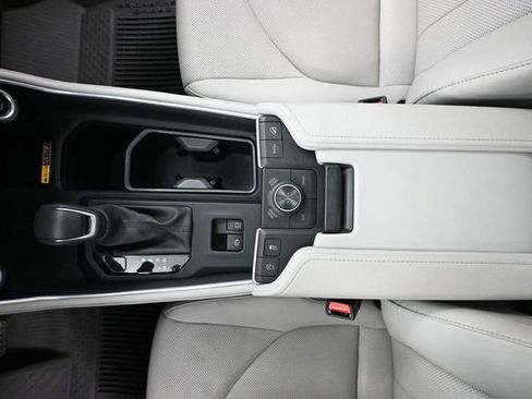 Used 2024 Toyota Grand Highlander Platinum image 36