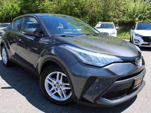 Used 2021 Toyota C-HR LE FWD image 4