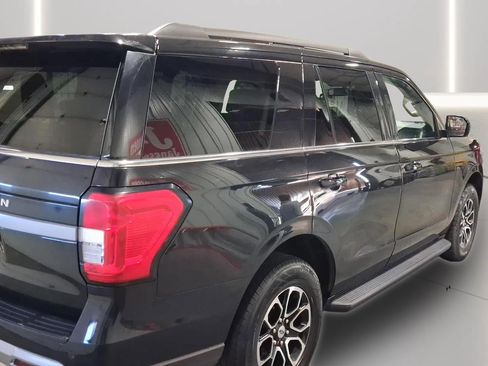 Used 2024 Ford Expedition XLT image 21