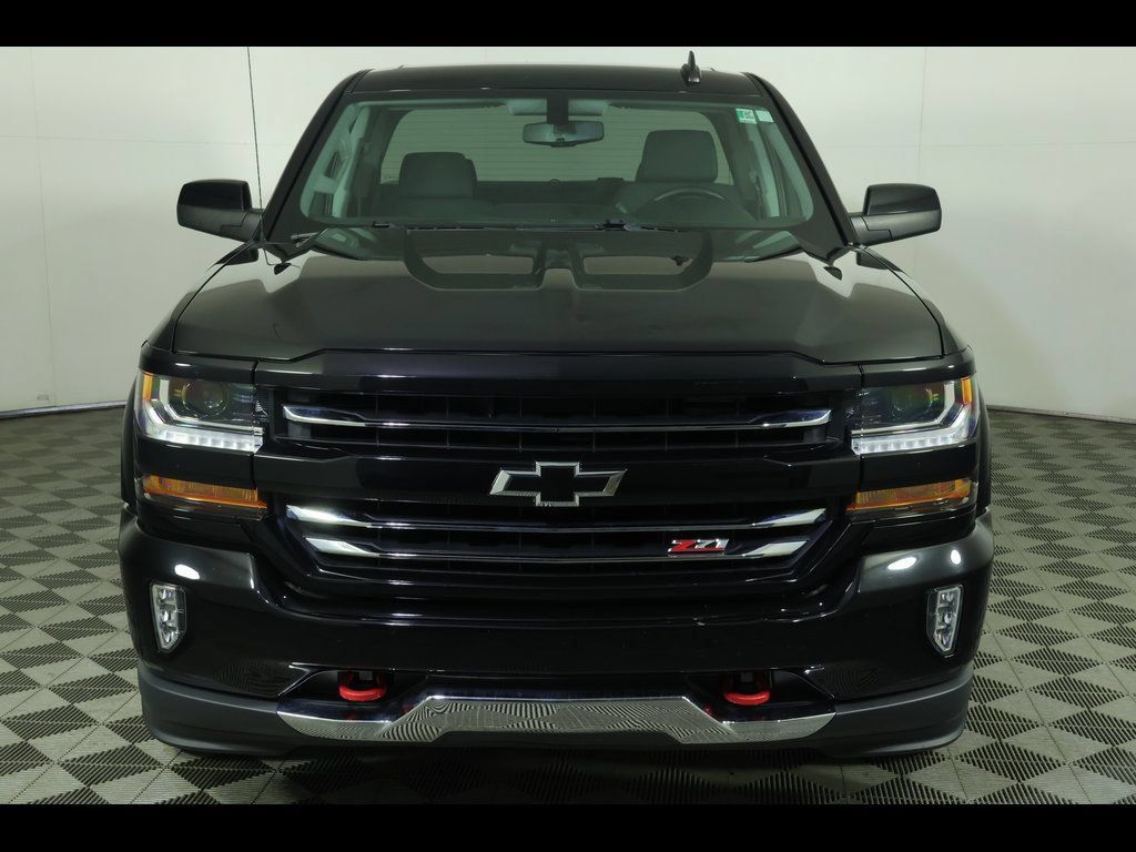 Used 2018 Chevrolet Silverado 1500 LT w/ Redline Edition AWD/4WD image 14