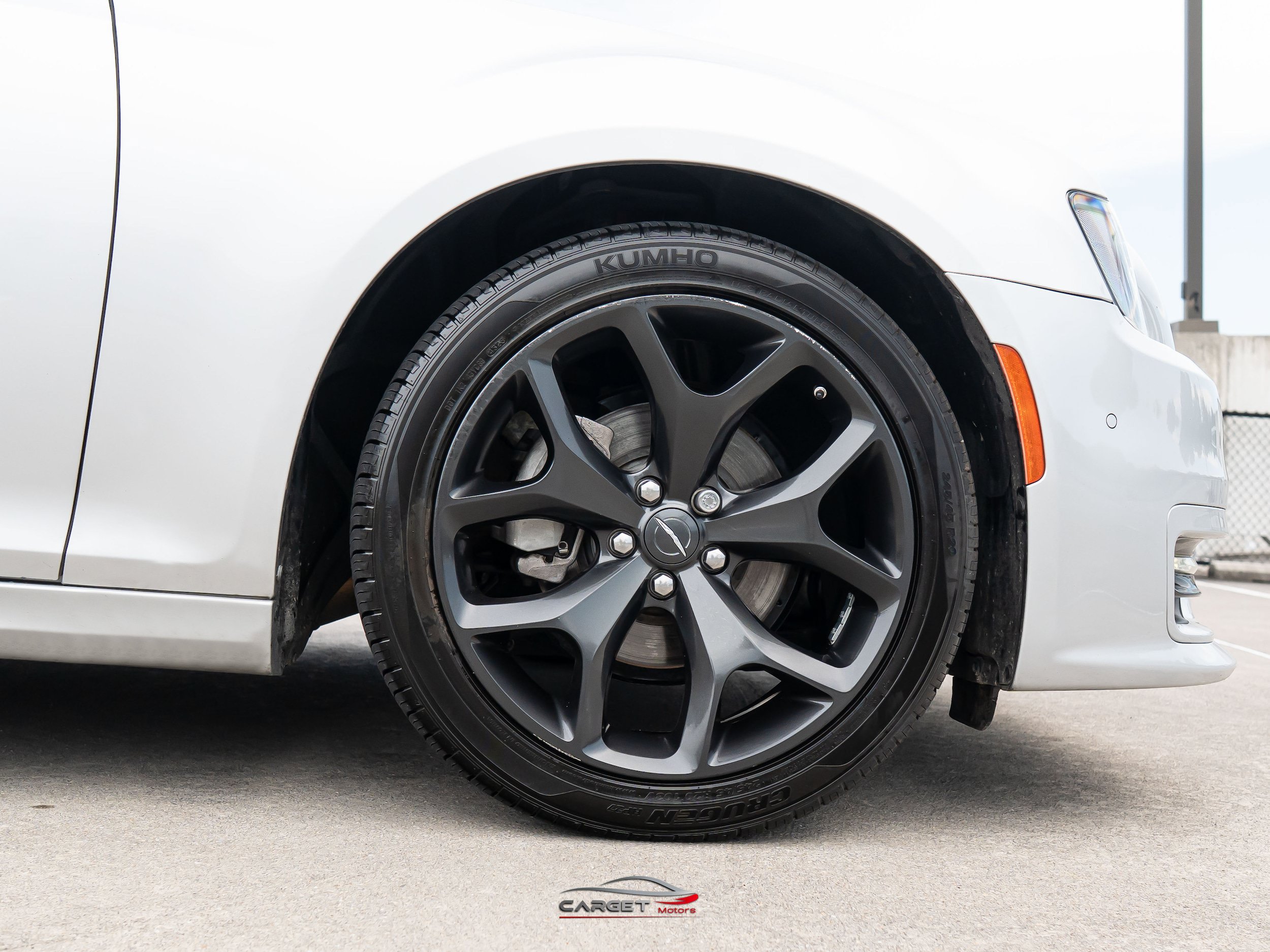 Used 2022 Chrysler 300 Touring L RWD image 9