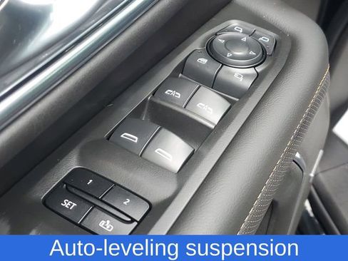 Used 2023 GMC Yukon AT4 image 23