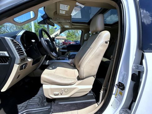 Used 2016 Ford F150 Lariat w/ Equipment Group 502A Luxury AWD/4WD image 10