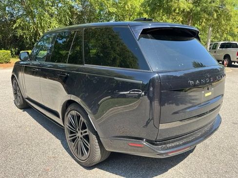 Used 2024 Land Rover Range Rover SV AWD/4WD image 7