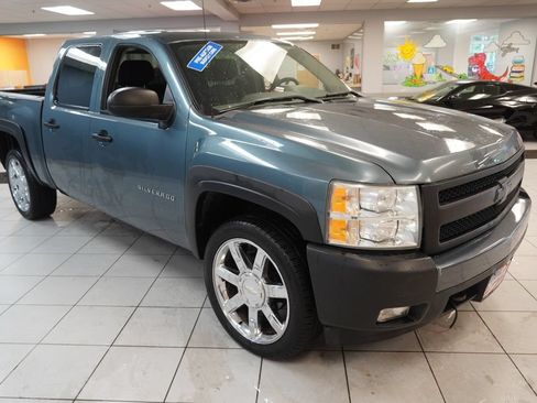 Used 2010 Chevrolet Silverado 1500 W/T AWD/4WD image 13