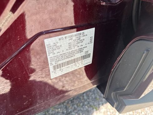 Used 2023 Ford Edge ST-Line AWD/4WD image 13