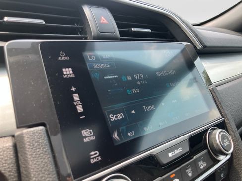 Used 2016 Honda Civic Touring image 21