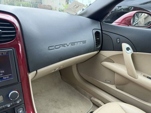 Used 2007 Chevrolet Corvette Convertible w/ Preferred Equipment Group RWD image 13