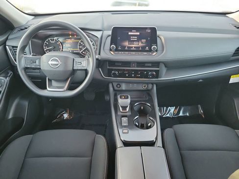 Certified 2025 Nissan Rogue S image 9