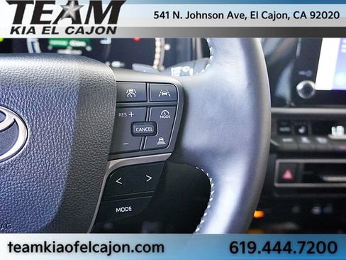 Used 2025 Toyota Camry SE w/ Convenience Package FWD image 35