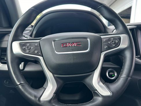 Used 2024 GMC Terrain SLT image 22