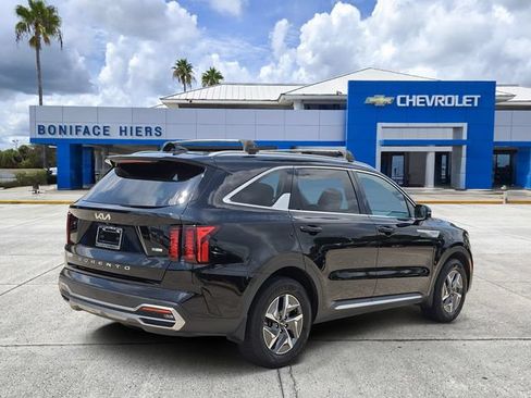 Used 2022 Kia Sorento S FWD image 4