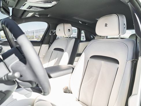 Used 2023 Rolls-Royce Ghost Base w/ Ghost Package image 51