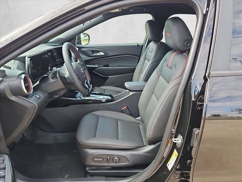 New 2026 Chevrolet Trax RS w/ Driver Confidence Package FWD image 4