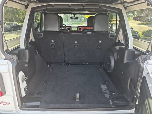 Used 2021 Jeep Wrangler Unlimited Rubicon AWD/4WD image 23