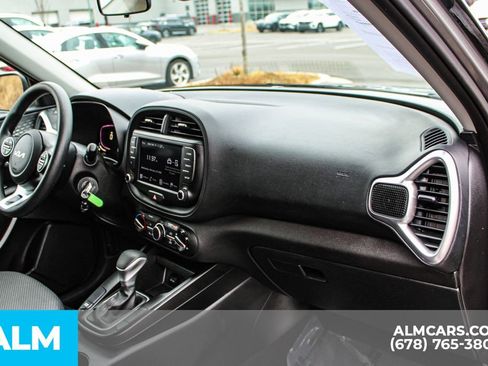 Used 2024 Kia Soul LX w/ Option Group 015 image 24