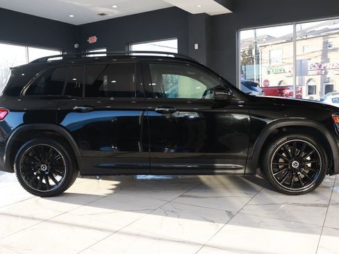 Used 2023 Mercedes-Benz GLB 250 4MATIC image 9