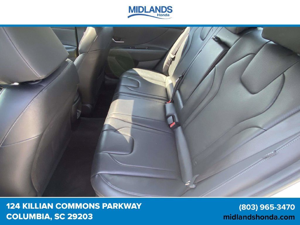 Used 2025 Hyundai Elantra Limited FWD image 10
