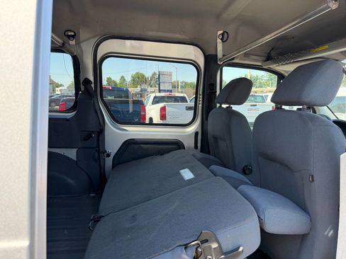 Used 2013 Ford Transit Connect XLT Premium FWD image 12